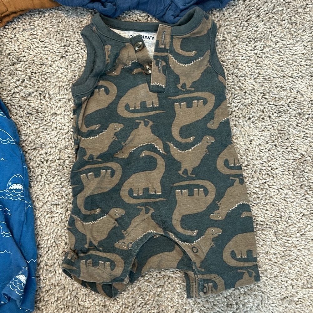 Dino romper
